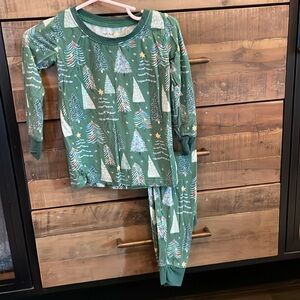 Little sleepies pajama set Christmas print - size 18-24 months